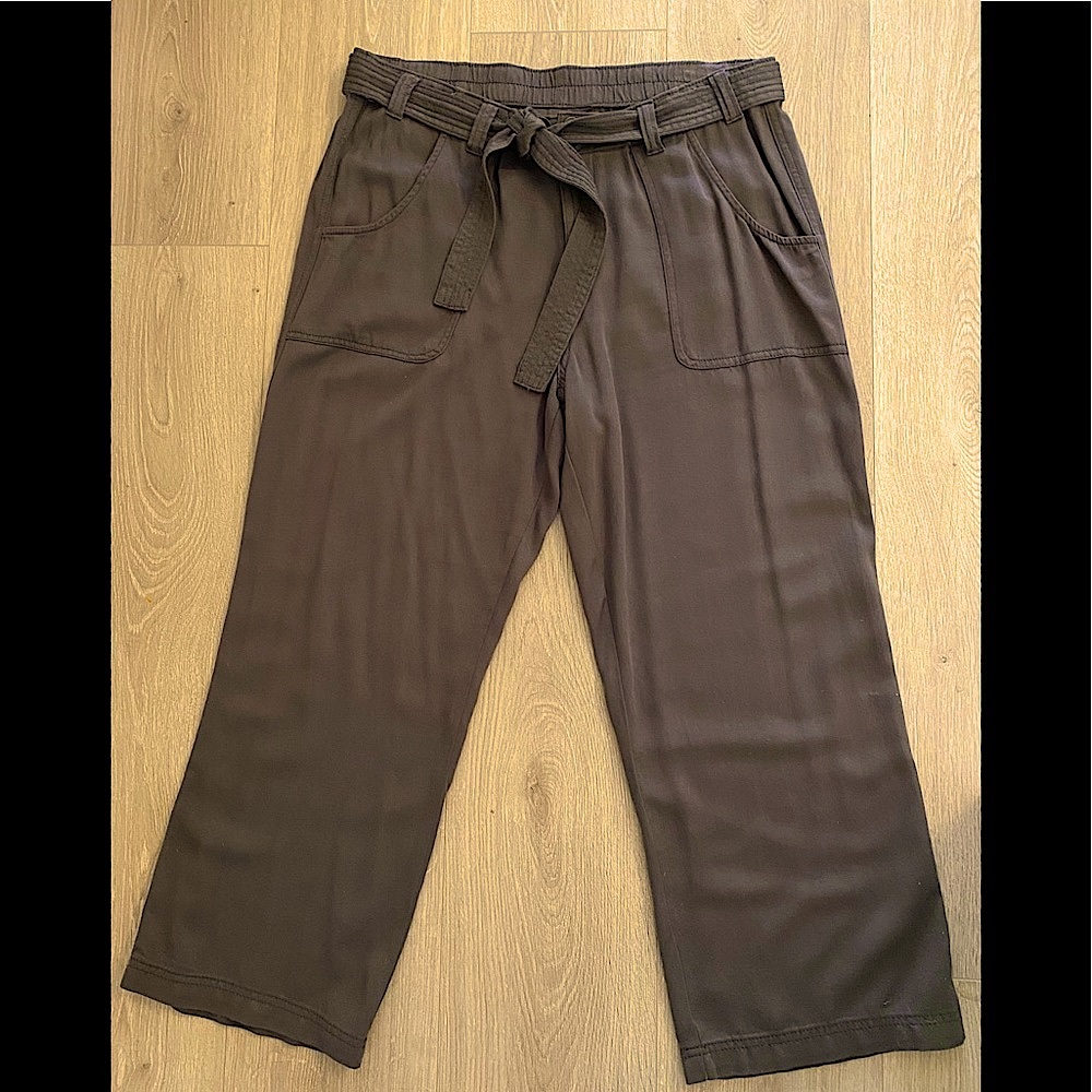 Wide leg ankle pants 8